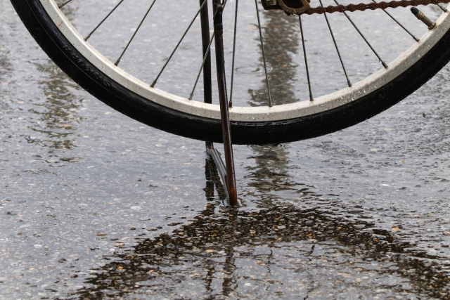 自転車の雨の日対策と注意点とは