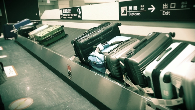 キックボードは飛行機でも預けることは可能?
