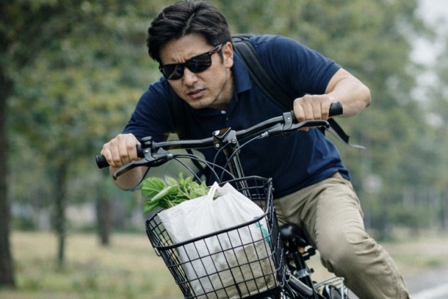 ハンドルのふらつきや低速走行時の不安定さ