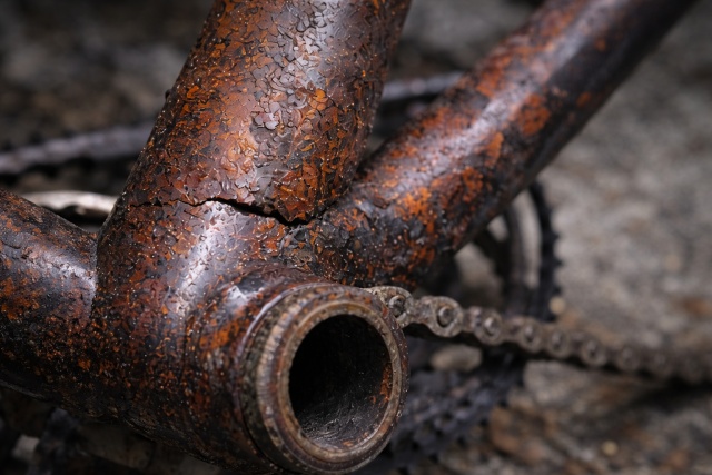 整備費用とパーツ交換の工賃が新品価格を超える罠